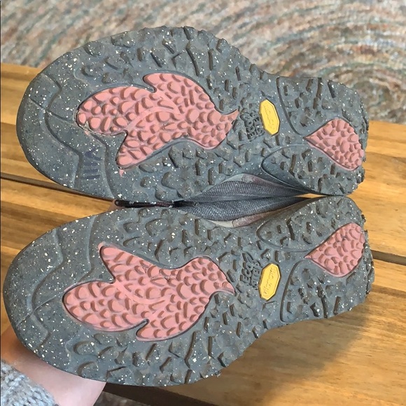 Patagonia Bly Hemp Cattail Hiking shoes size 6 - Picture 8 of 10